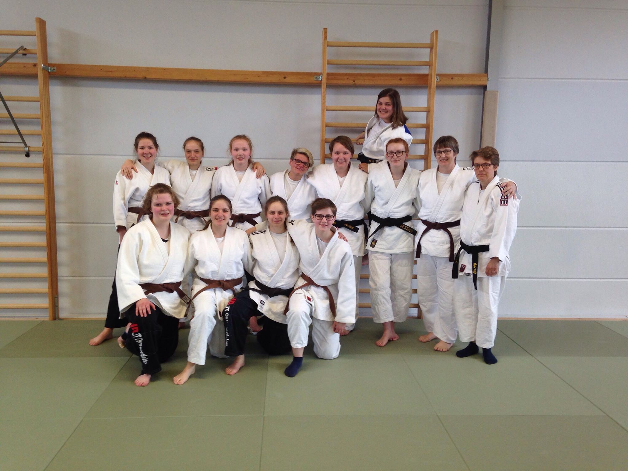 Zwei Judoka des JSV Lippstadt starten für die Frauenmannschaft Judo Team Ostwestfalen