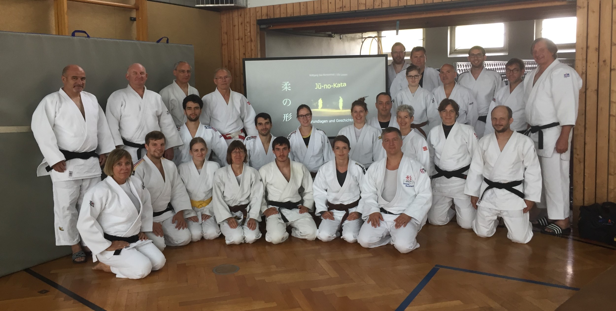 Ju-no-Kata intensiv – zwei Tage Lehrgang mit Teilnehmern aus nah und fern