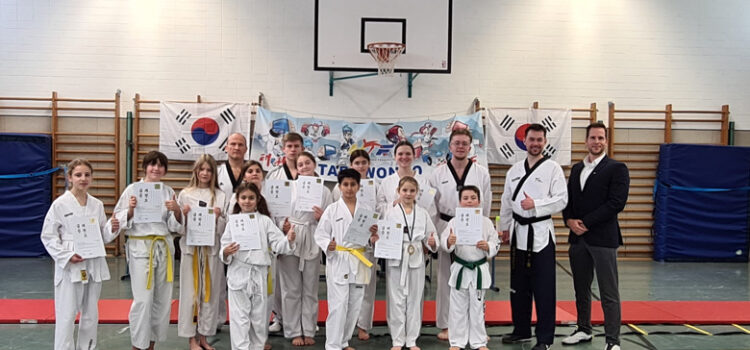Gemeinsame Taekwondo Gürtelprüfung
